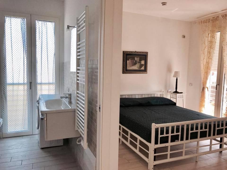Residenza Mordini Hotell La Maddalena  Exteriör bild