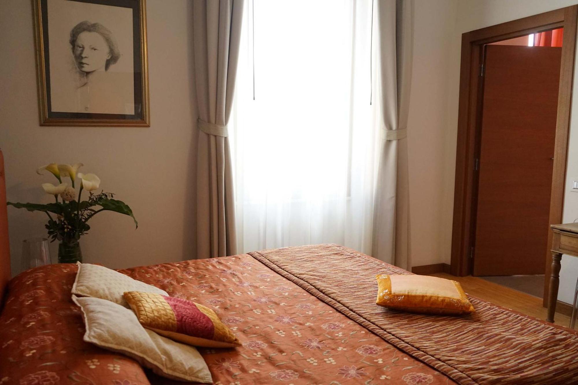 Residenza Mordini Hotell La Maddalena  Exteriör bild
