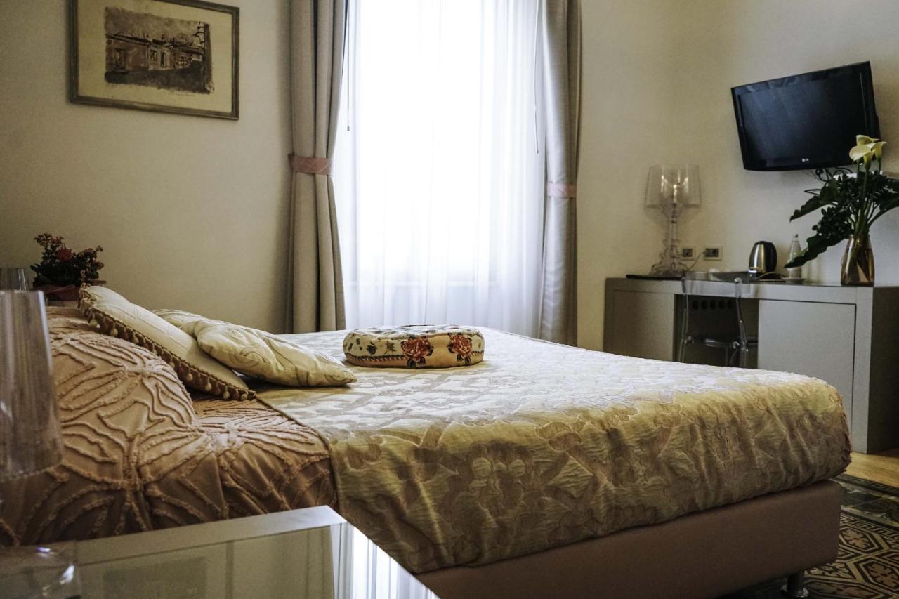 Residenza Mordini Hotell La Maddalena  Exteriör bild